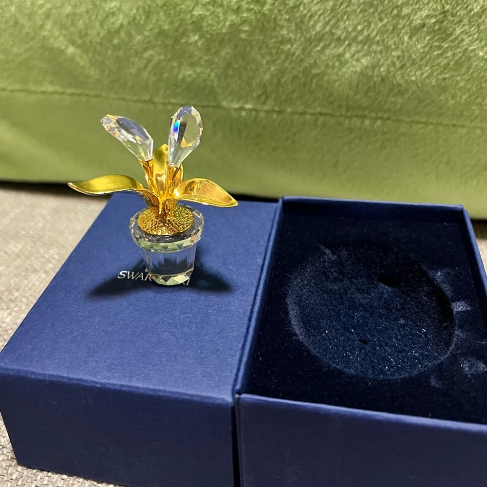 Swarovski Crystal Flower Figurine